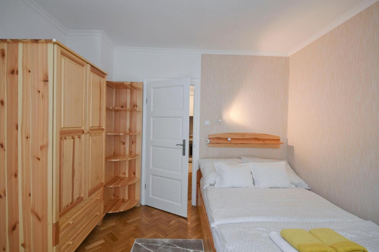 Vicente'S Apartment Эгер Экстерьер фото