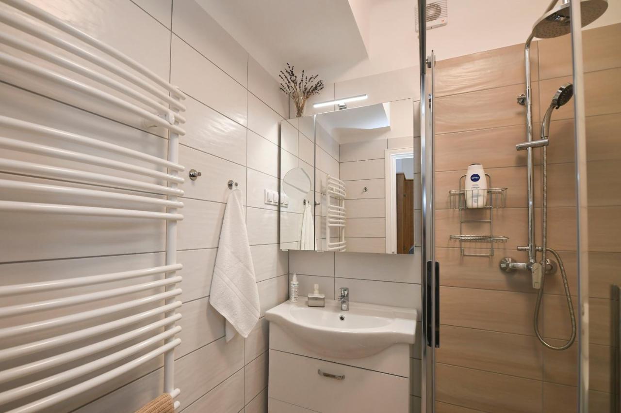 Vicente'S Apartment Эгер Экстерьер фото