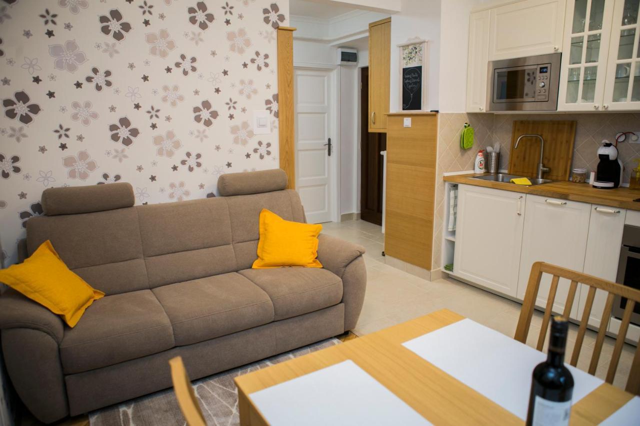 Vicente'S Apartment Эгер Экстерьер фото